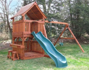 Fun-Shack-lemonade-counter-swing-set